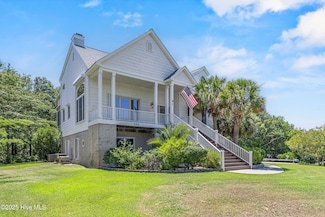 120 Middle Point Rd, Hampstead, NC 28443