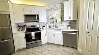 6755 W Broward Blvd Unit 302, Plantation, FL 33317