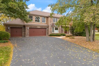 28W311 Picardy Ct, Winfield, IL 60190