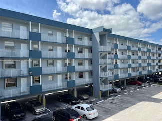 1655 W 44th Place Unit 211, Hialeah, FL 33012