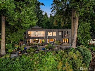 12145 Arrow Point Loop NE, Bainbridge Island, WA 98110