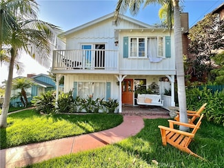 560 Flora St, Laguna Beach, CA 92651