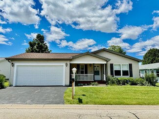 322 Palomino Ct, Grayslake, IL 60030