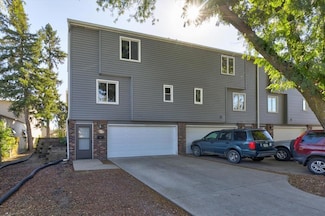 228 6th St Unit 1/2, West Des Moines, IA 50265