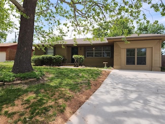102 King Ave, Howe, TX 75459
