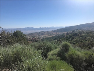 17450 Matterhorn Dr, Tehachapi, CA 93561