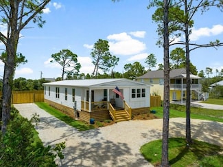 201 Nautilus Dr, Port St. Joe, FL 32456