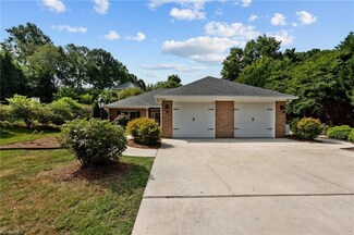 6740 Village Brook Trail, Clemmons, NC 27012