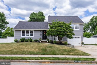 217 Sharrow Vale Rd, Delran, NJ 08075