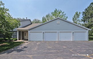 620 Mallard Ct Unit C1, Bartlett, IL 60103