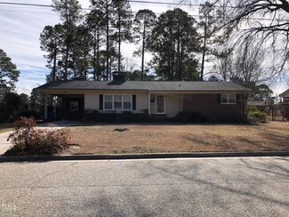 1105 Merry St, Dunn, NC 28334