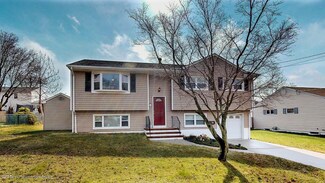 16 Oliver Dr, Neptune, NJ 07753
