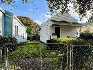 4854 Camp St, New Orleans, LA 70115