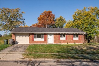370 Ellenwood Dr, Dayton, OH 45449