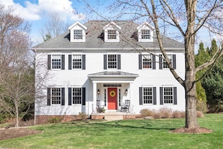 211 Carriage Ct, Pittsburgh, PA 15238