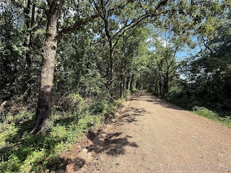 2100 N Vinita Ave, Tahlequah, OK 74464