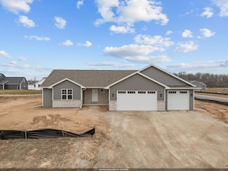 W5808 Roundstone Place, Menasha, WI 54952