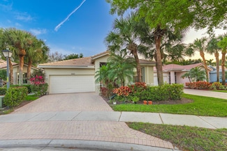 9462 Sandpiper Ln, West Palm Beach, FL 33411