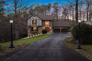 339 Carriage Ln, Troutville, VA 24175