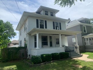 708 Lafayette St, Aurora, IL 60505