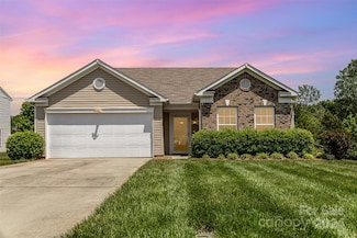 135 Anastasia Ln, Lincolnton, NC 28092
