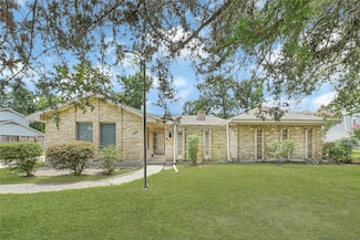 639 Ames St, Spring, TX 77373