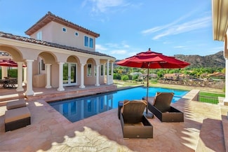 22564 Bear Creek Dr S, Murrieta, CA 92562
