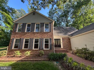 5107 Brentwood Farm Dr, Fairfax, VA 22030