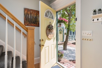 64 Centre Ave Unit 1, Abington, MA 02351