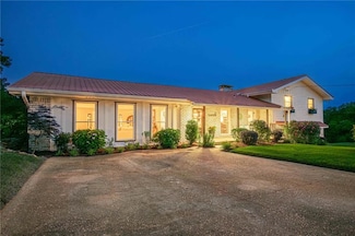 27 Graham Rd, Dallas, GA 30132