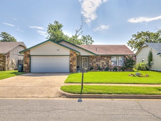 1815 S 139th Ave E, Tulsa, OK 74108