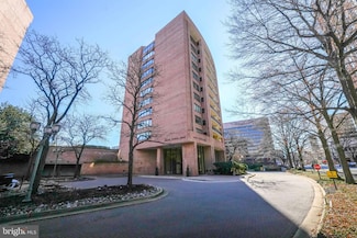 1805 Crystal Dr Unit 410S, Arlington, VA 22202
