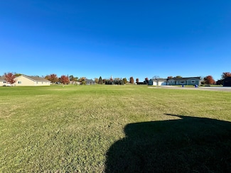 L3B, B3 Unit Hickory Circle, Arlington, SD 57212