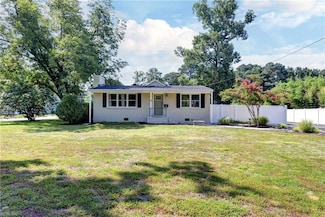 43 Robinson Dr, Newport News, VA 23601