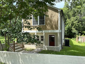 464 Longfellow St, Fuquay-Varina, NC 27526