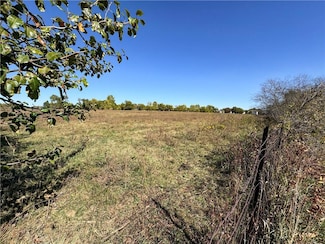 901 W Lucy Webb Rd, Raymore, MO 64083