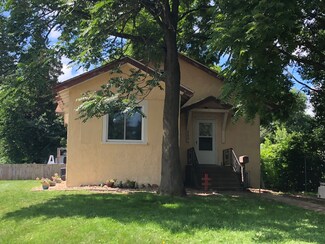 550 E Franklin St, Paxton, IL 60957