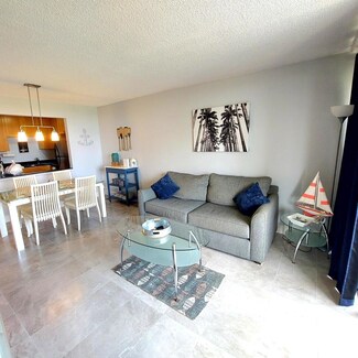 1830 Embassy Dr Unit 605, West Palm Beach, FL 33401