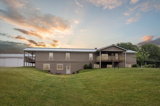 21576 Patterson Rd, Tustin, MI 49688