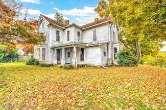 603 Walker Ave, Oliver Springs, TN 37840