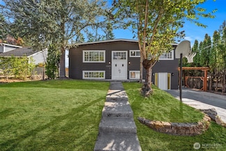 12611 SE 160th St, Renton, WA 98058