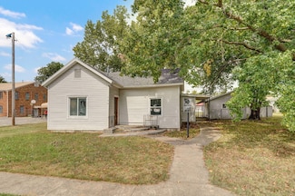 104 W 5th St, Lockwood, MO 65682