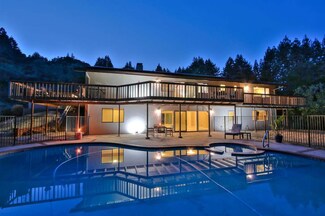 1015 Vine Hill Rd, Santa Cruz, CA 95065