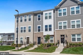 15027 Jaxton Square Ln, Haymarket, VA 20169