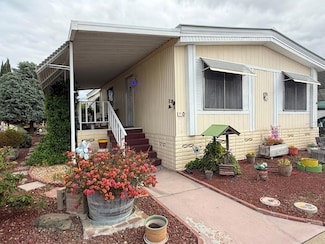 7 Pina St, Sacramento, CA 95828