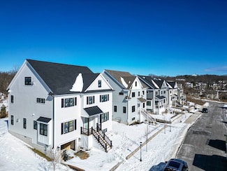 13 Starling St, Boston, MA 02132
