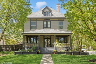146 Gale Ave, River Forest, IL 60305