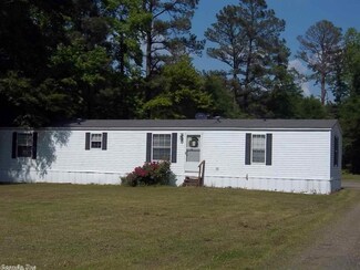 3231 Alexander Rd, Star City, AR 71667