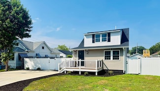 8 Geneva Ave, Villas, NJ 08251