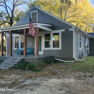 510 Strayhorn St, Senatobia, MS 38668